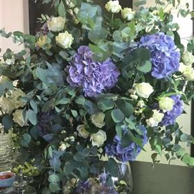 fwthumb19-blue table-dec.jpg